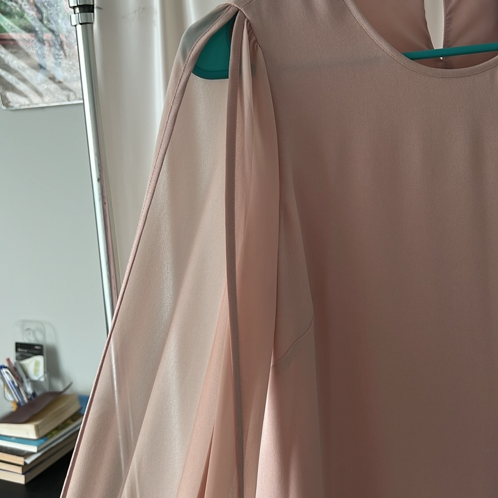 Dress - Picture 3 of 4